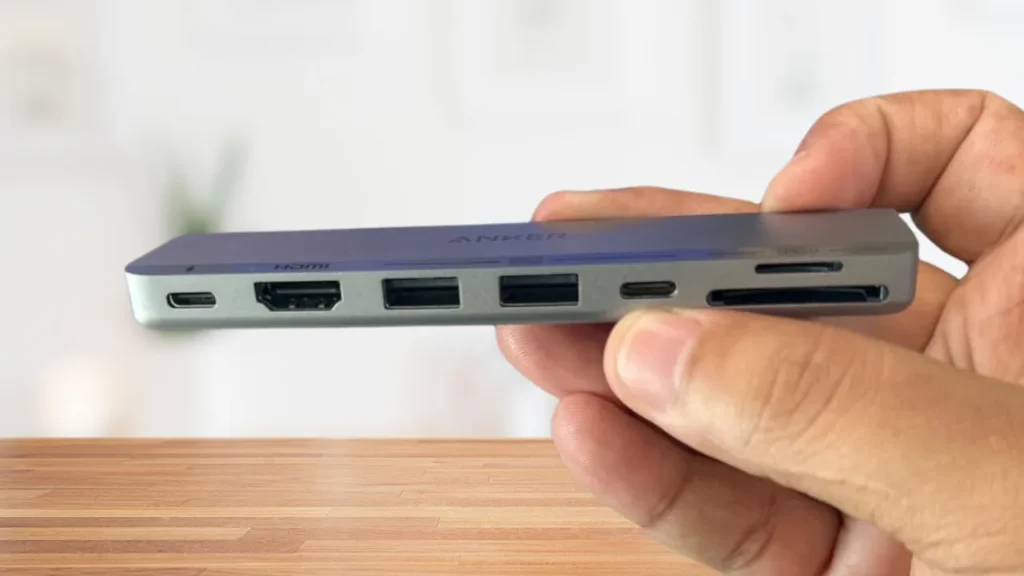 Anker USB-C Hub 7-in-2 Design and Build Quality